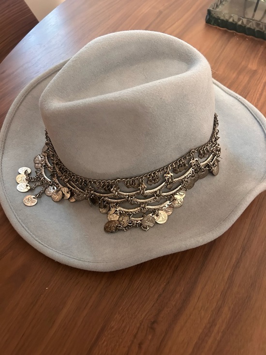 Free People Accessories - Free People Light Gray Felt hat with Layered Coin Chain